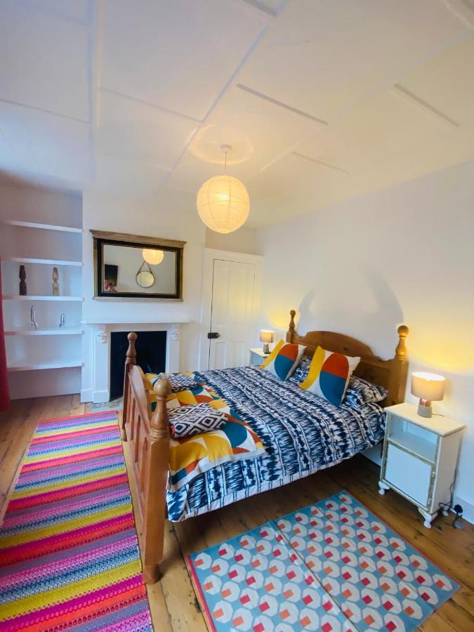 Lovely Seaside Town House เฮสติงส์ ภายนอก รูปภาพ