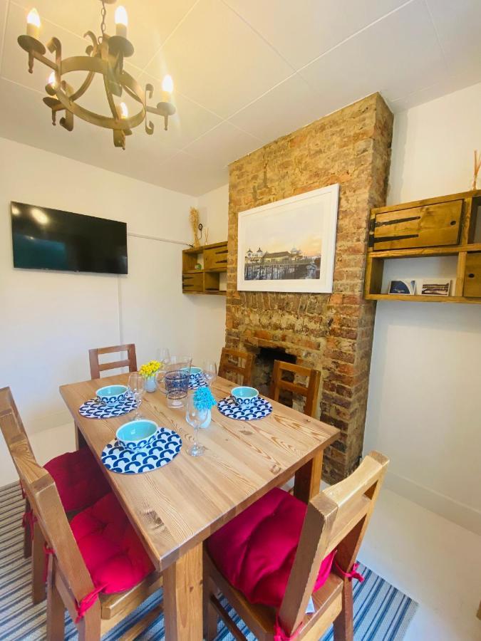 Lovely Seaside Town House เฮสติงส์ ภายนอก รูปภาพ