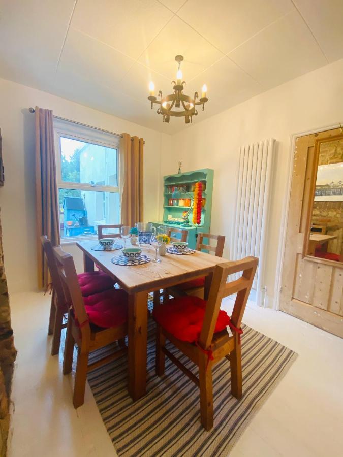 Lovely Seaside Town House เฮสติงส์ ภายนอก รูปภาพ