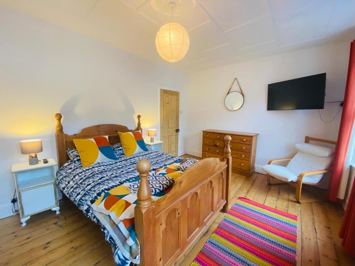 Lovely Seaside Town House เฮสติงส์ ภายนอก รูปภาพ